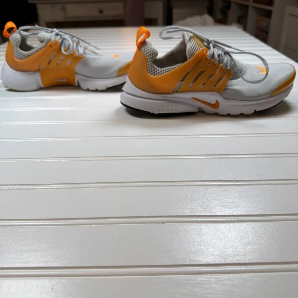 Nike Air Presto Grey Orange Youth 7Y Womens 8.5 Running Shoes 833878-004 - Picture 8 of 8